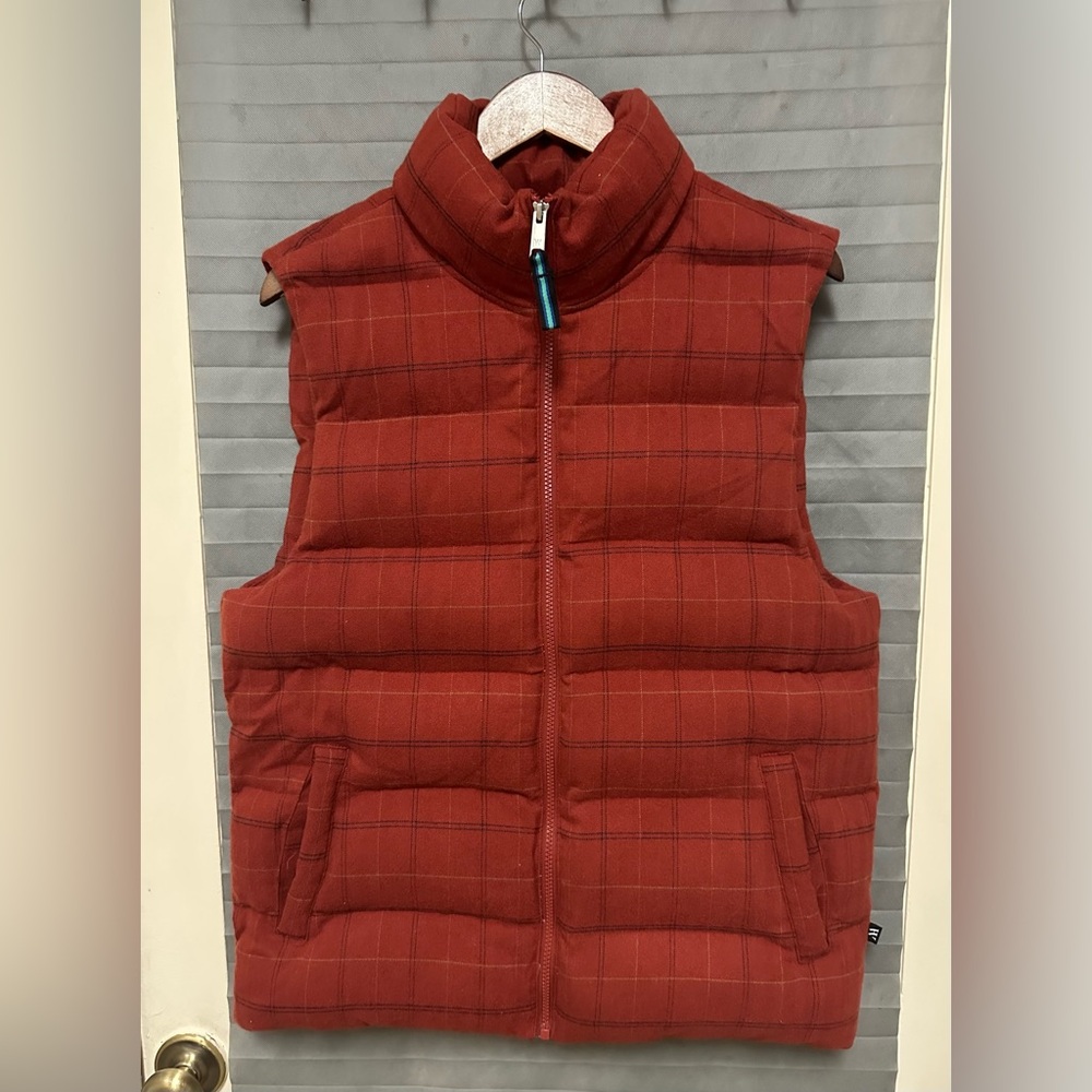Houston White adult puffer vest in red plaid, size M